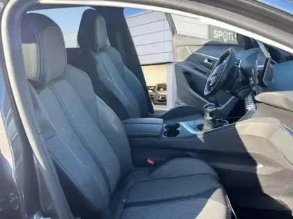 Photo 8 Peugeot 3008  BlueHDi 130ch S&S BVM6 Allure Pack