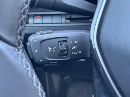 Photo 17 Peugeot 3008  BlueHDi 130ch S&S BVM6 Allure Pack