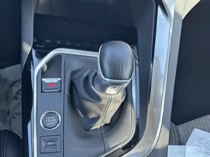 Photo 23 Peugeot 3008  BlueHDi 130ch S&S BVM6 Allure Pack