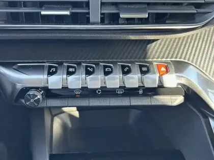 Photo 12 Peugeot 3008  BlueHDi 130ch S&S BVM6 Allure Pack