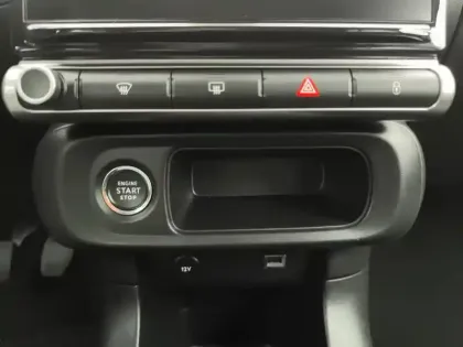 Photo 12 Citroën C3  PureTech 83 S&S BVM5 Shine