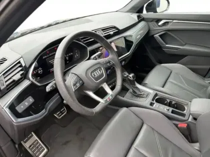 Photo 19 Audi Q3 35 TFSI 150 ch S tronic 7 S line plus