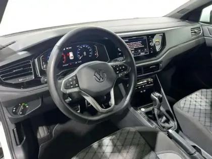 Photo 8 Volkswagen Taigo 1.0 TSI 116 DSG7 R-Line Edition