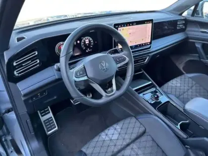 Photo 8 Volkswagen Tiguan 1.5 eHybrid 272ch DSG6 R-Line Edition