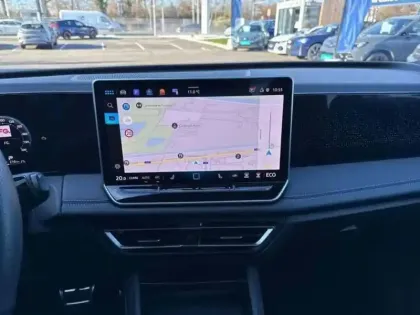 Photo 9 Volkswagen Tiguan 1.5 eHybrid 272ch DSG6 R-Line Edition