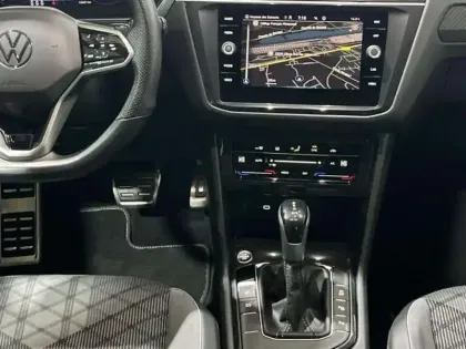 Photo 9 Volkswagen Tiguan 2.0 TDI 150ch DSG7 R-Line