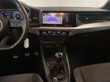 Photo 9 Audi A1 25 TFSI 95 ch BVM5 S line