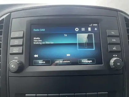 Photo 25 Mercedes Vito e 111 Fourgon/Long / L2 / 116C