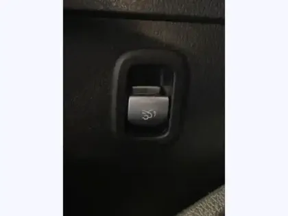 Photo 22 Mercedes Classe C Gén. V (W206) Ph1 AMG Line 4