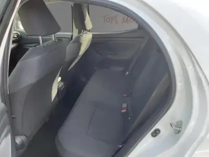 Photo 12 Toyota Yaris Hybride 116h Design