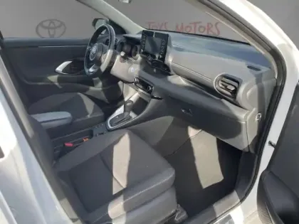 Photo 14 Toyota Yaris Hybride 116h Design