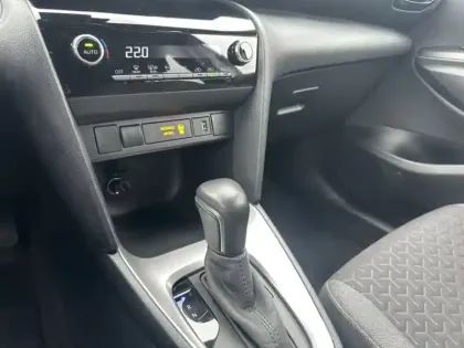 Photo 18 Toyota Yaris Hybride 116h Design