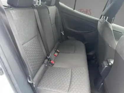 Photo 10 Toyota Yaris Hybride 116h Design