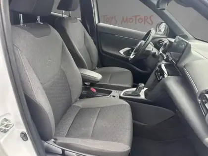 Photo 9 Toyota Yaris Hybride 116h Design