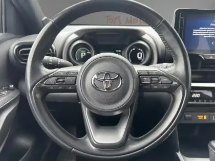 Photo 15 Toyota Yaris Hybride 116h Design