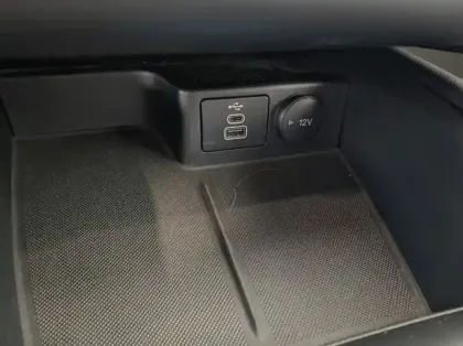 Photo 16 Ford Kuga 2.5 Duratec 190ch FHEV E85 ST-Line BVA