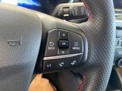 Photo 15 Ford Kuga 2.5 Duratec 190ch FHEV E85 ST-Line BVA