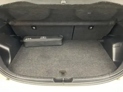 Photo 9 Toyota Yaris 110 VVT-i Design