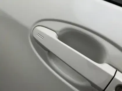 Photo 20 Toyota Yaris 110 VVT-i Design