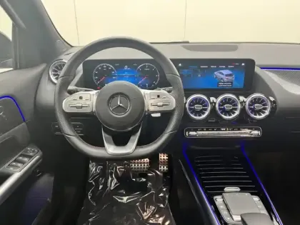 Photo 16 Mercedes GLA 200 d AMG Line