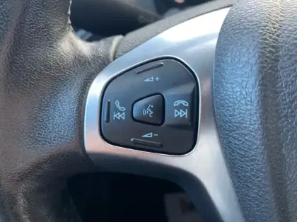 Photo 16 Ford Transit Courier Fourgonnette 1.5 TDCI 100ch Stop&Start Trend