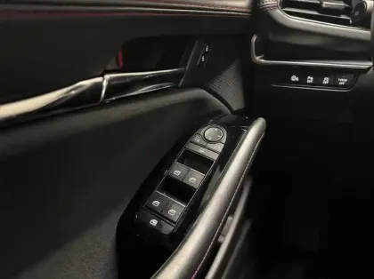 Photo 5 Mazda Mazda3 2.0 e-SKYACTIV-X M-Hybrid 186ch Homura BVA 2025 Euro6e