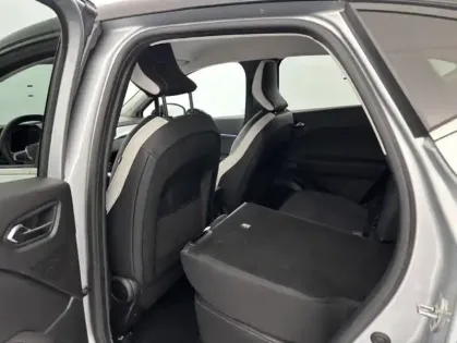 Photo 25 Renault Captur E-Tech 145 21 Intens 5p