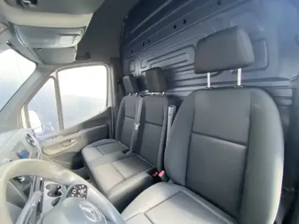 Photo 12 Mercedes Sprinter 319 CDI Fourgon Toit sureleve Long