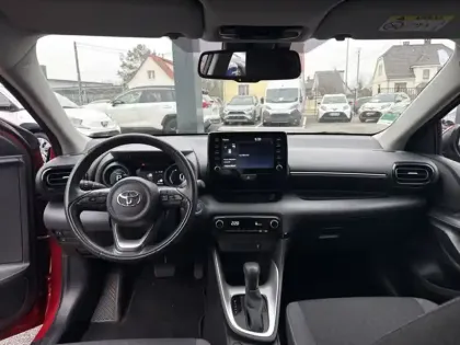 Photo 10 Toyota Yaris Hybride 116h Design
