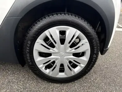 Photo 8 Toyota Aygo 1.0 VVT-i 72 Dynamic