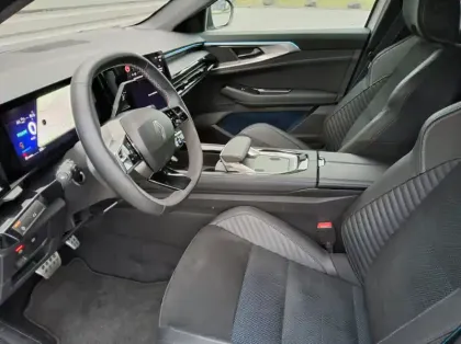 Photo 10 Renault Rafale Nouveau E-Tech full hybrid 200ch esprit Alpine