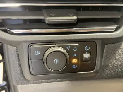 Photo 16 Ford Custom Gén. II Ph1 Limited 1