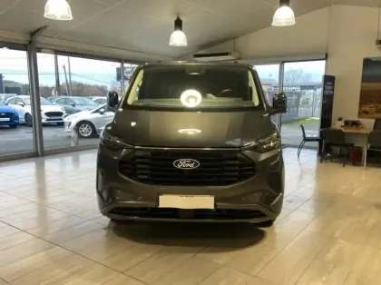 Photo 19 Ford Custom Gén. II Ph1 Limited 1