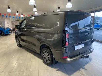 Photo 12 Ford Custom Gén. II Ph1 Limited 1