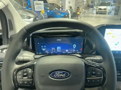 Photo 6 Ford Custom Gén. II Ph1 Limited 1