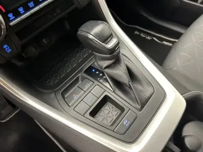 Photo 15 Toyota Rav4 2WD 218ch Dynamic