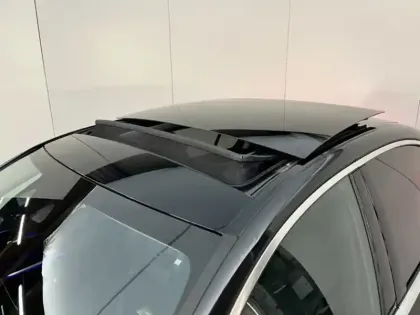 Photo 10 Mercedes Classe C Gén. V (W206) Ph1 Avantgarde Line 4