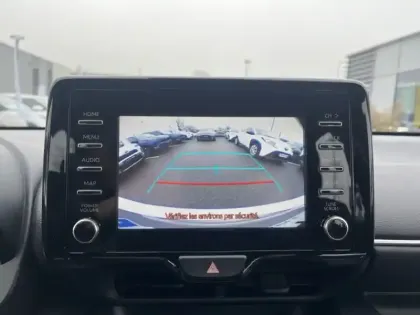 Photo 16 Toyota Yaris Hybride 116h Dynamic