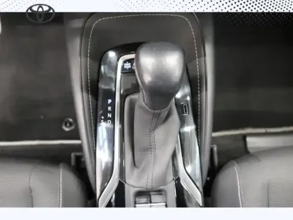 Photo 13 Toyota Corolla Hybride 184h Design