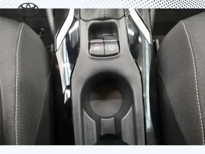 Photo 14 Toyota Corolla Hybride 184h Design