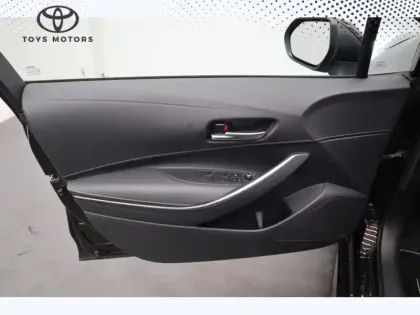 Photo 10 Toyota Corolla Hybride 184h Design