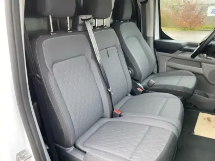 Photo 8 Ford Custom Gén. II Ph1 Limited 1