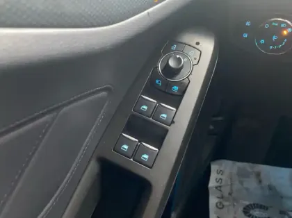 Photo 5 Ford Focus SW 1.0 EcoBoost mHEV 155ch ST-Line X Powershift