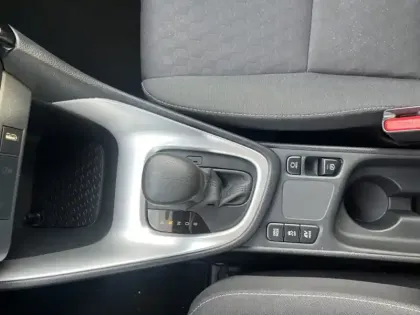 Photo 21 Toyota Yaris Hybride 116h Dynamic 1.5 116 ch