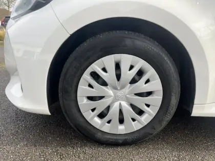 Photo 8 Toyota Yaris Hybride 116h Dynamic 1.5 116 ch