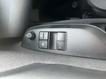 Photo 22 Toyota Yaris Hybride 116h Dynamic 1.5 116 ch