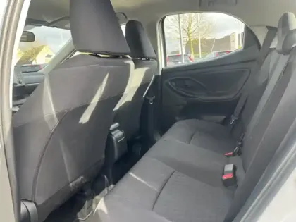 Photo 12 Toyota Yaris Hybride 116h Dynamic 1.5 116 ch