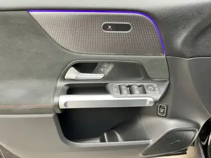 Photo 13 Mercedes Classe B 250+ AMG Line