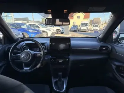 Photo 10 Toyota Yaris Hybride 116h Design