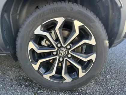 Photo 8 Toyota Yaris Hybride 116h Design